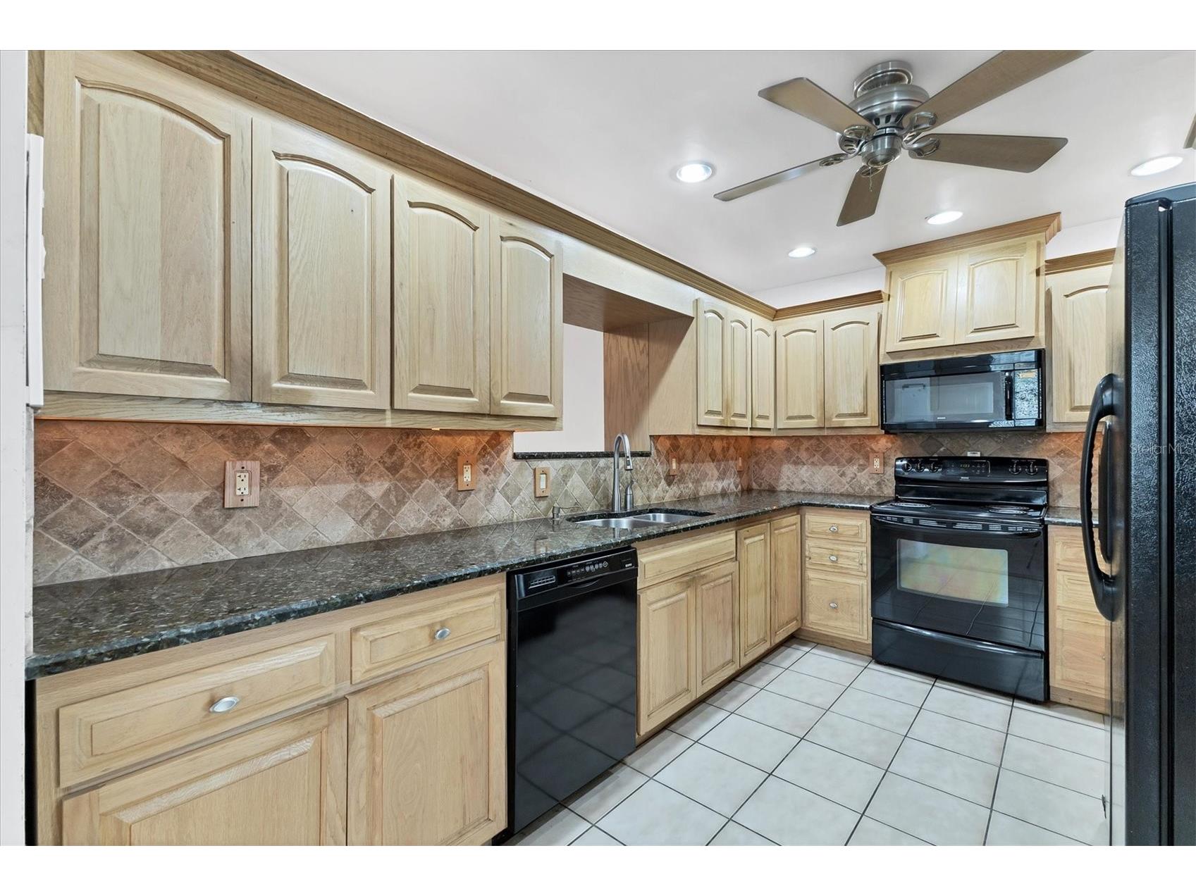 3231 Yorktown Street Sarasota FL 34231 A4635077 image9