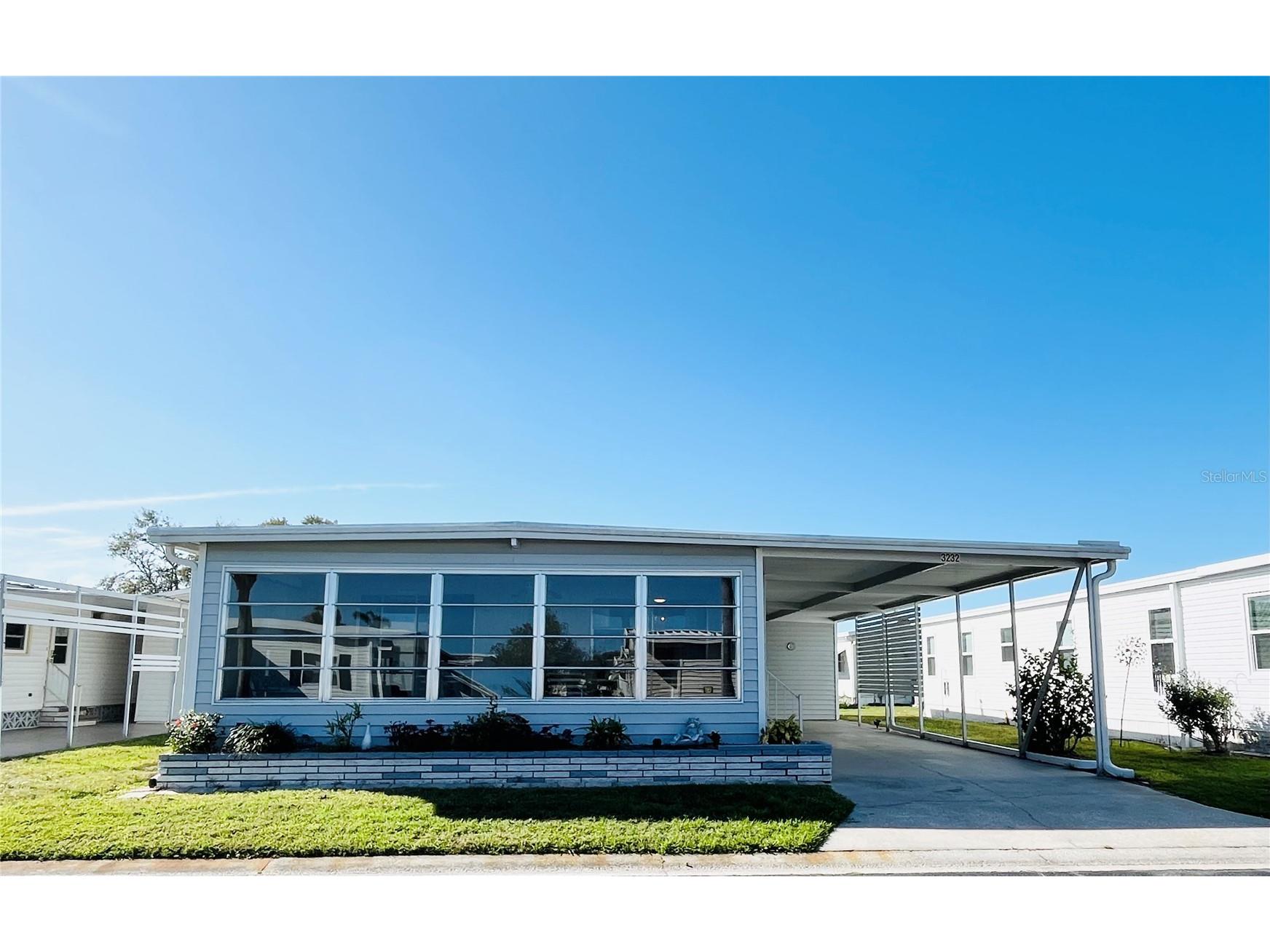 3232 Ash Terrace Sarasota FL 34237 A4680691 image1