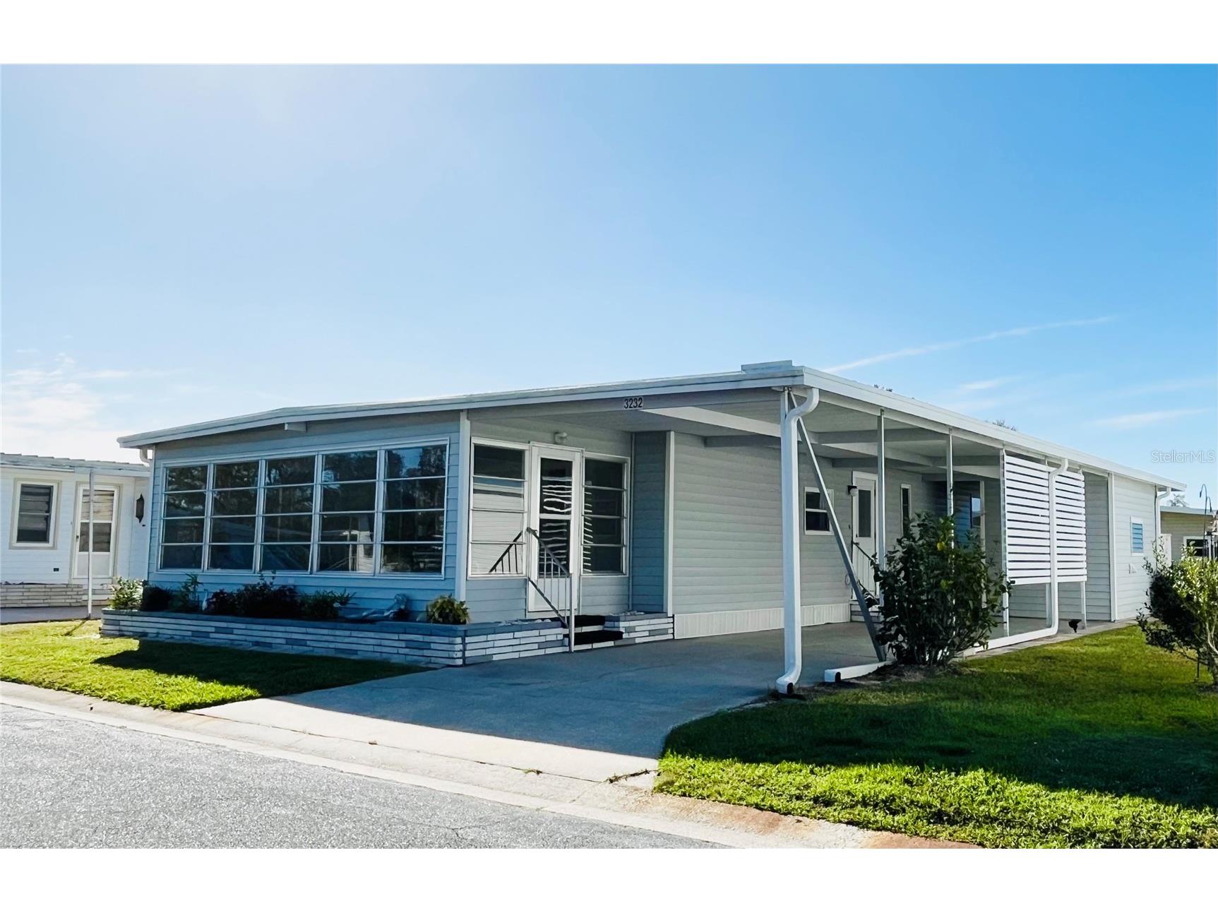 3232 Ash Terrace Sarasota FL 34237 A4680691 image2