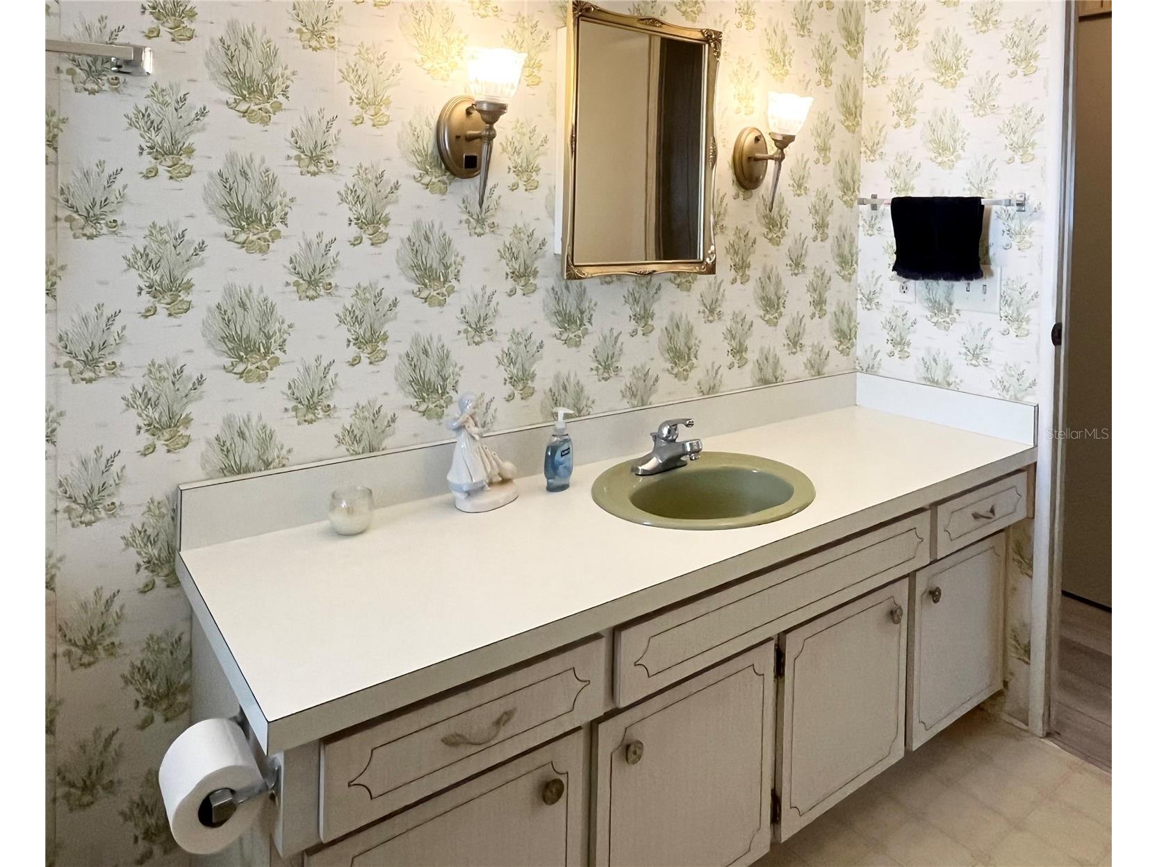 3232 Ash Terrace Sarasota FL 34237 A4680691 image32