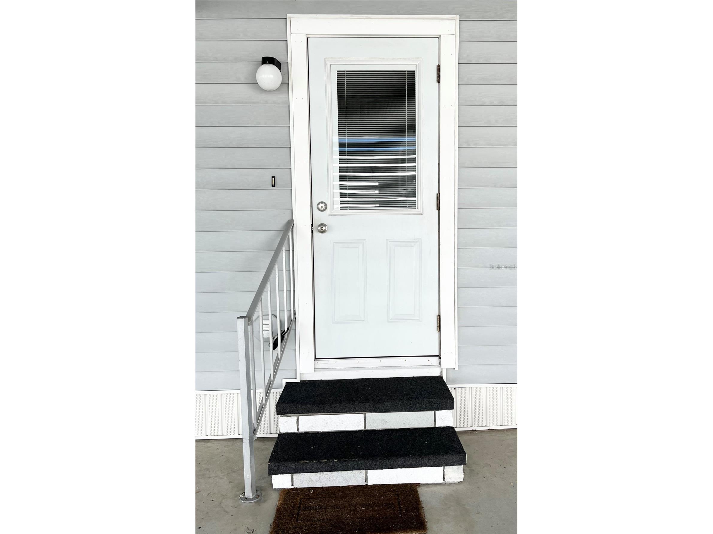 3232 Ash Terrace Sarasota FL 34237 A4680691 image6
