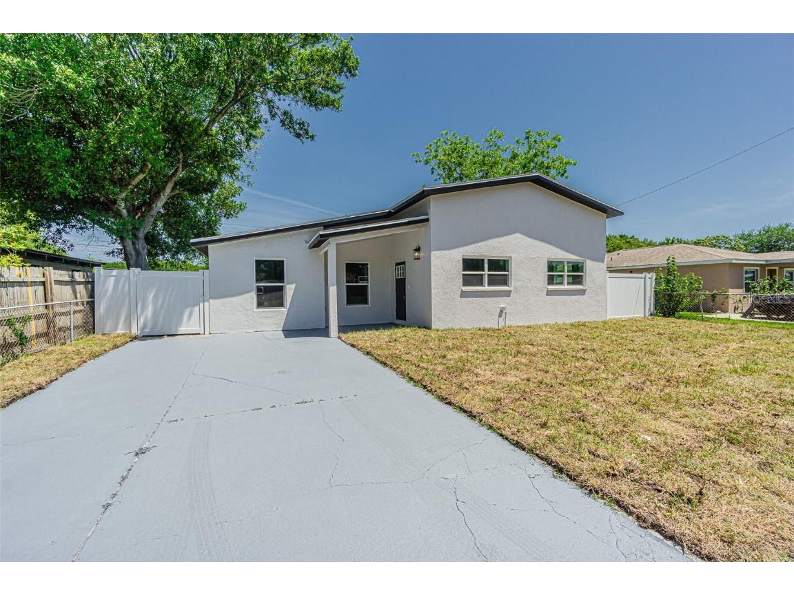 3232 Clifford Sample Drive Tampa FL 33619 T3520366 image1