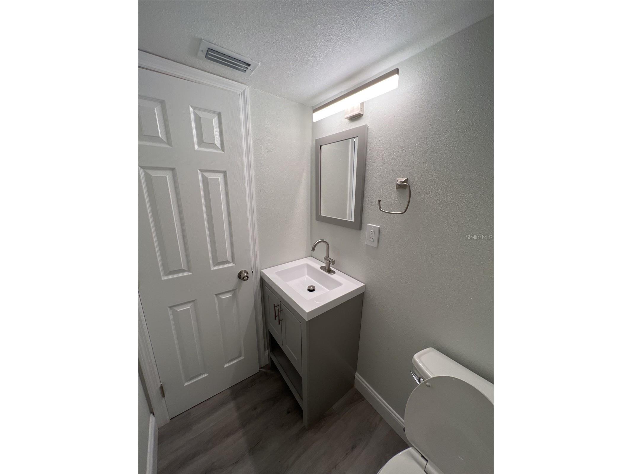 3232 Fruitville Road Sarasota FL 34237 A4679090 image3