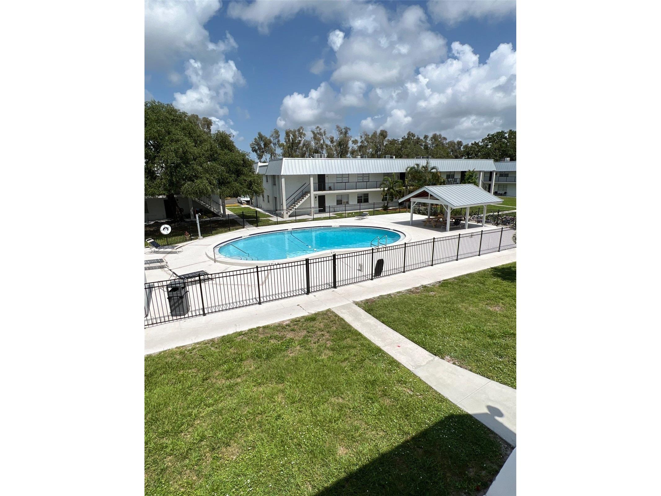3232 Fruitville Road Sarasota FL 34237 A4679090 image8
