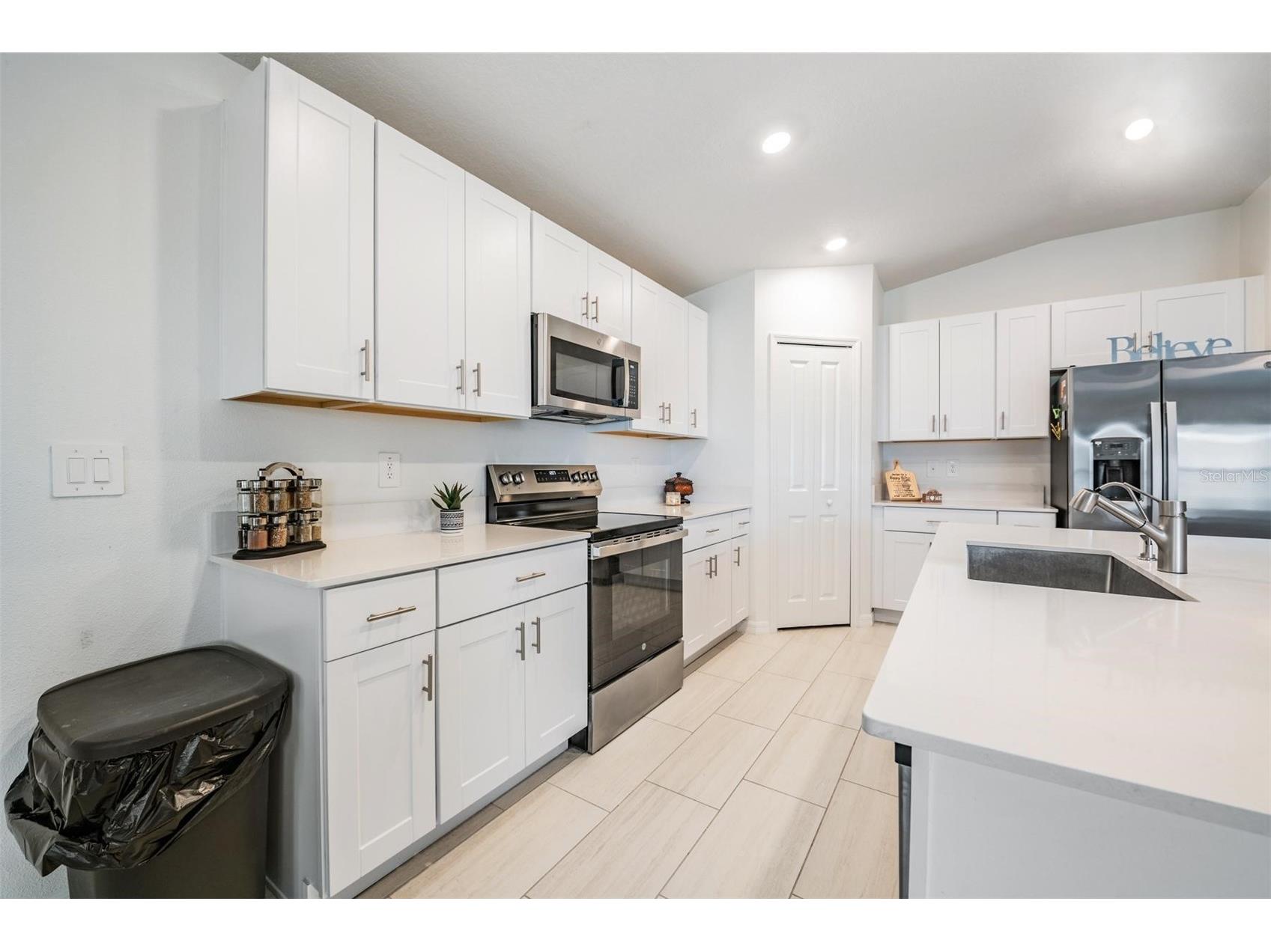 32325 Wishing Haven Drive San Antonio FL 33576 TB8469339 image7
