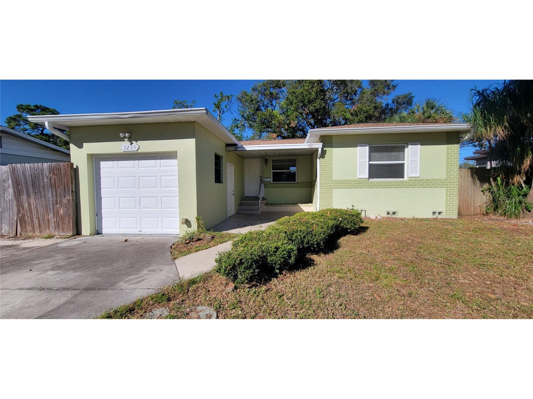 3233 33rd Avenue N Saint Petersburg FL 33713 TB8324412 image1