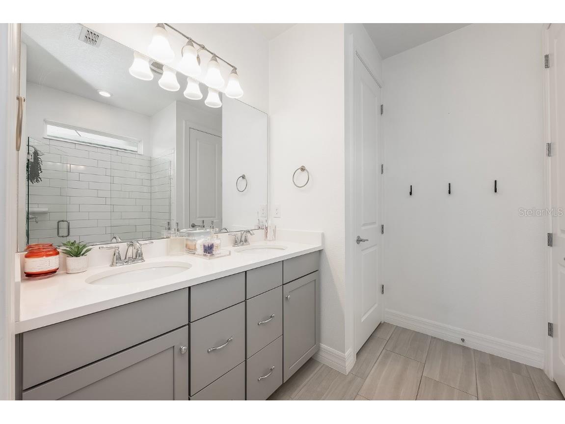 3233 Sailing Pier Avenue Winter Garden FL 34787 O6340196 image16