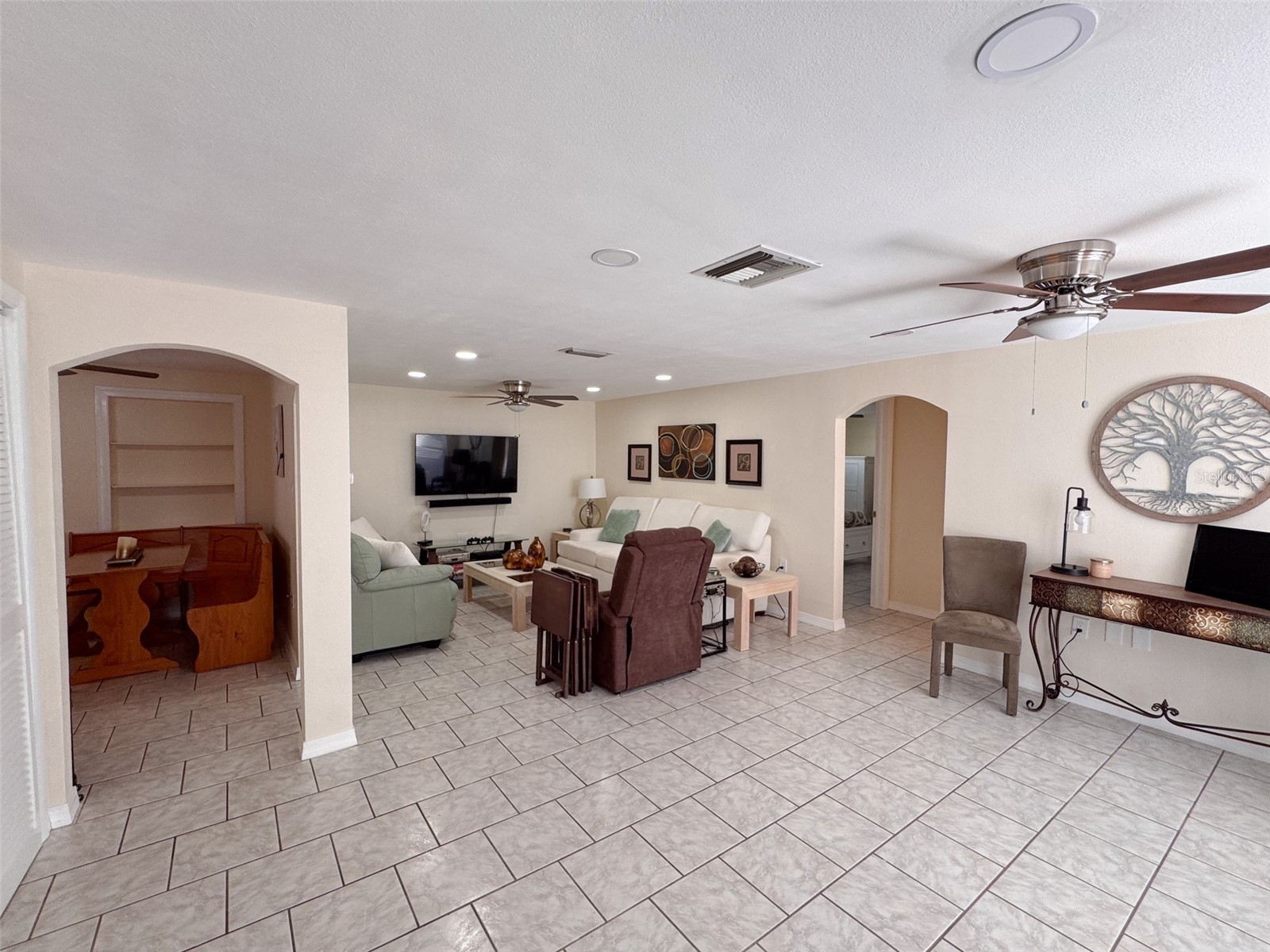 3233 Salisbury Drive Holiday FL 34691 W7883730 image8
