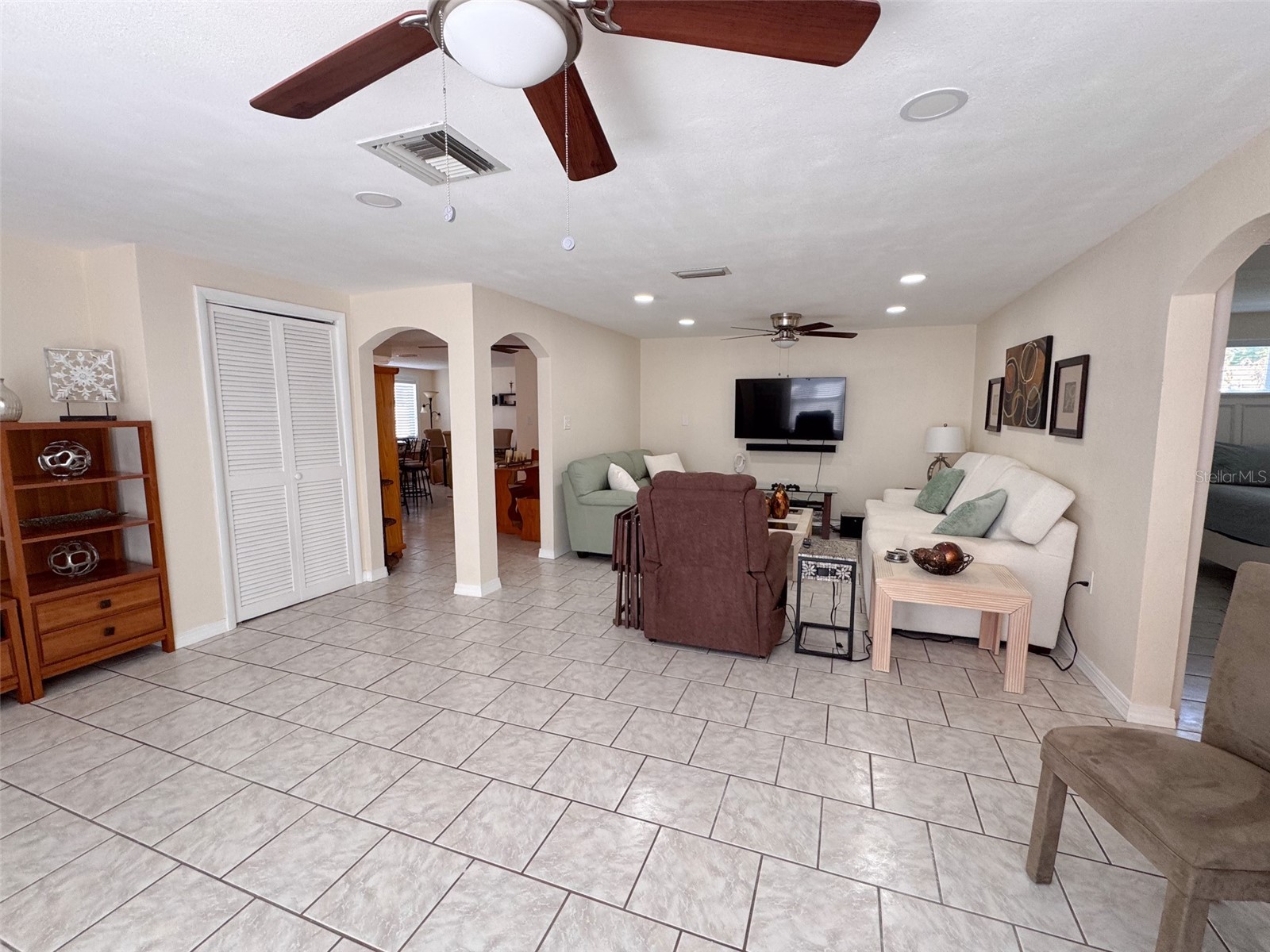3233 Salisbury Drive Holiday FL 34691 W7883730 image9