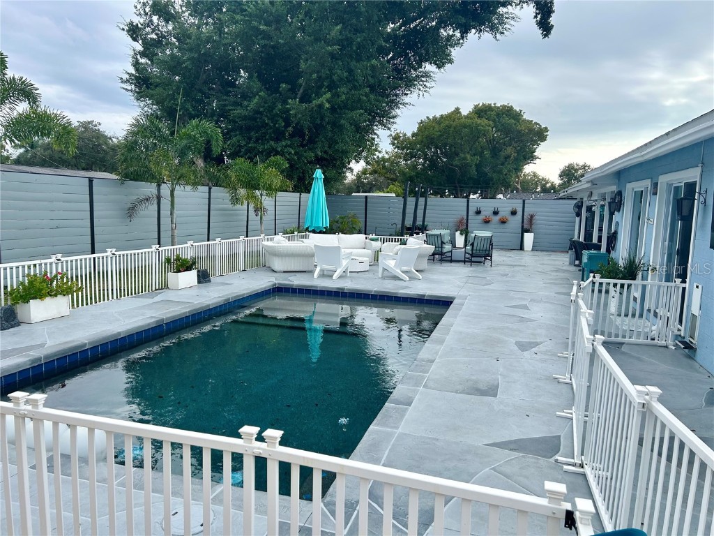 3233 Teal Avenue Sarasota FL 34232 N6141825 image11