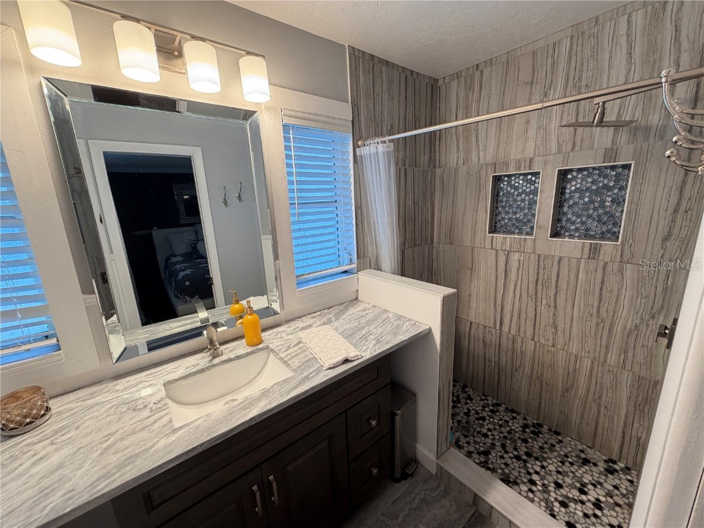 3233 Teal Avenue Sarasota FL 34232 N6141825 image33