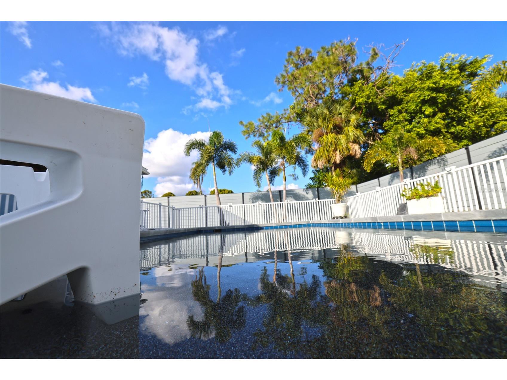 3233 Teal Avenue Sarasota FL 34232 N6141825 image46