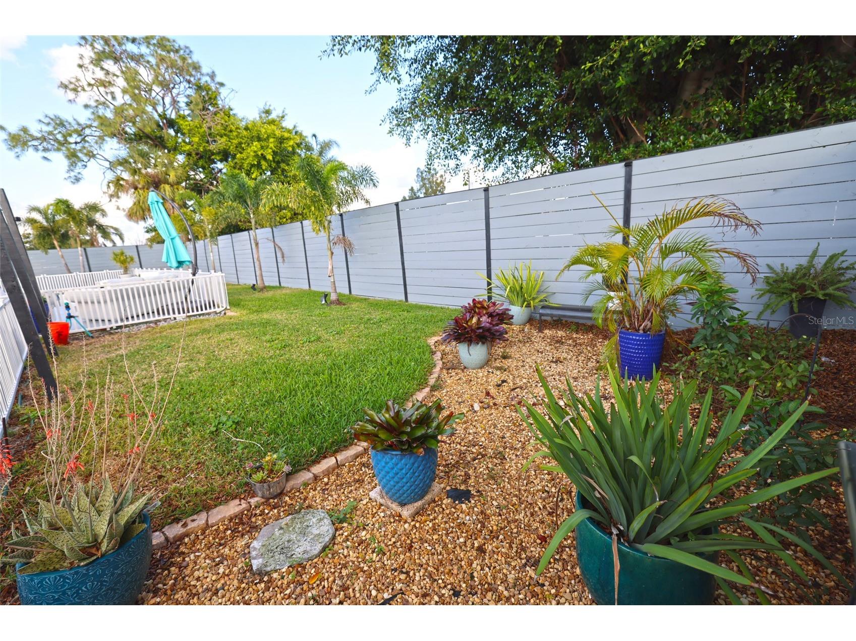 3233 Teal Avenue Sarasota FL 34232 N6141825 image52