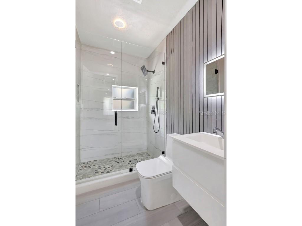 3234 Restful Lane Sarasota FL 34231 A4658946 image19