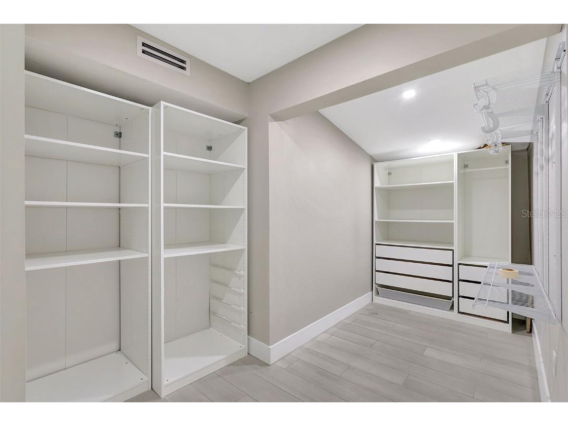 3234 Restful Lane Sarasota FL 34231 A4658946 image22