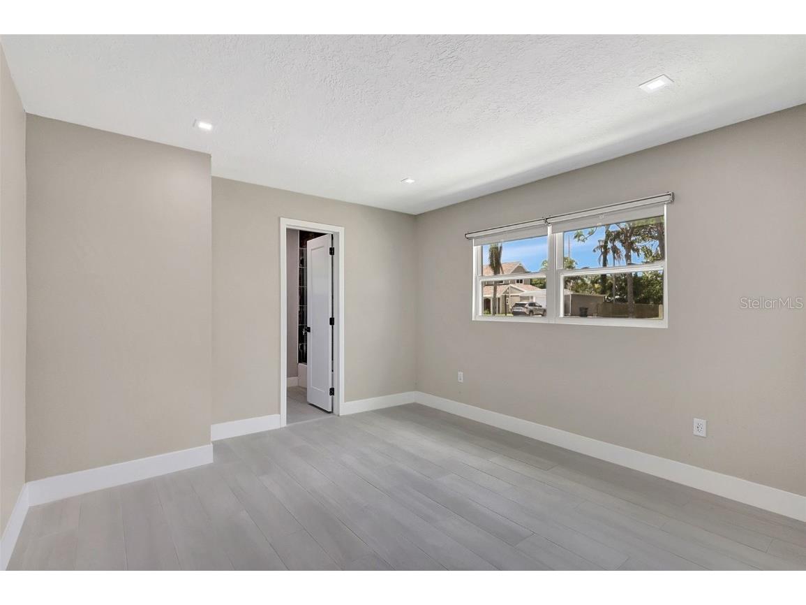 3234 Restful Lane Sarasota FL 34231 A4658946 image29