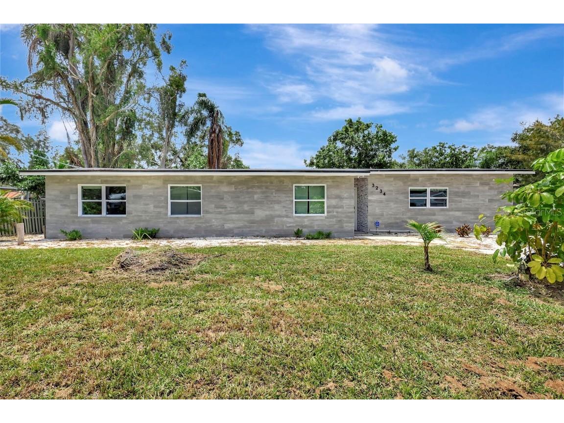 3234 Restful Lane Sarasota FL 34231 A4658946 image3