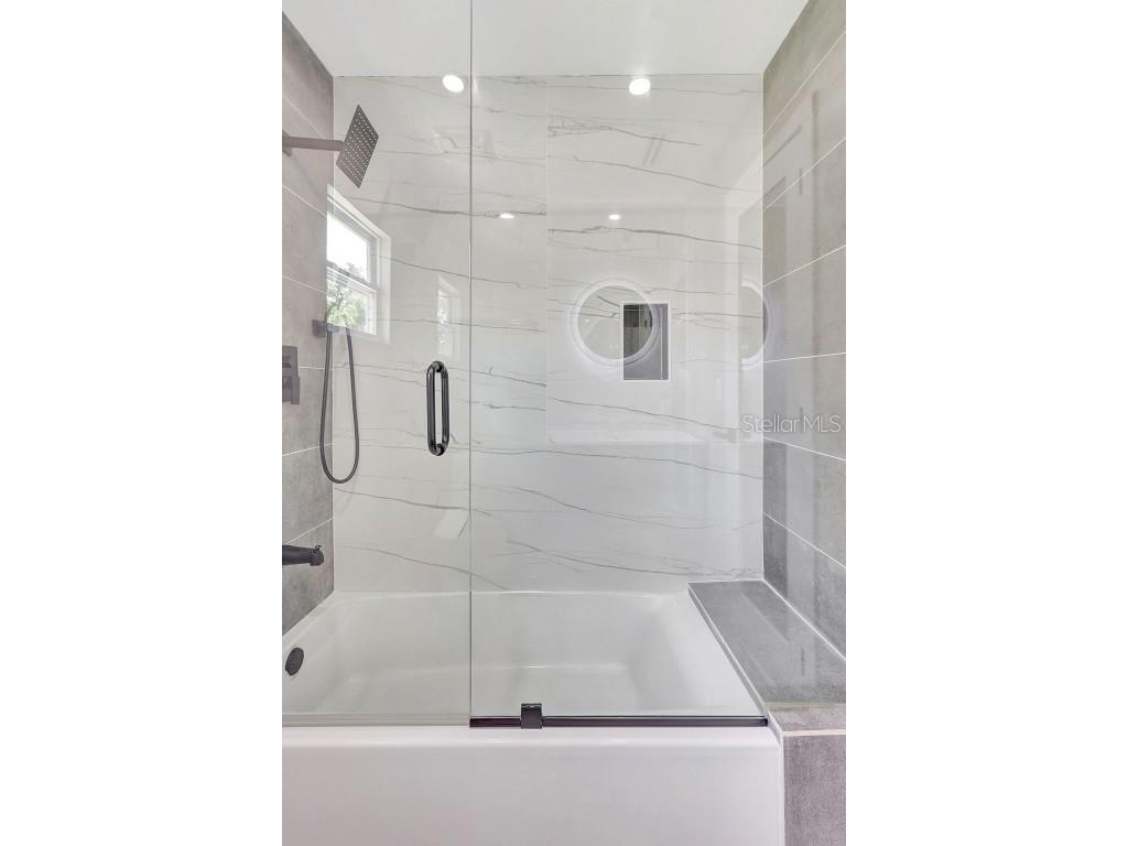 3234 Restful Lane Sarasota FL 34231 A4658946 image32