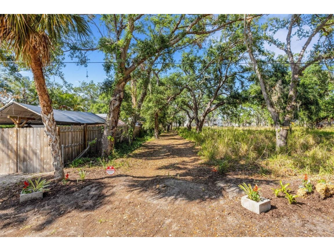 3235 51st Street Sarasota FL 34235 A4648534 image1