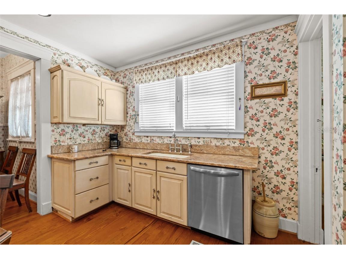 3235 Avocado Drive Fort Myers FL 33901 C7515969 image28