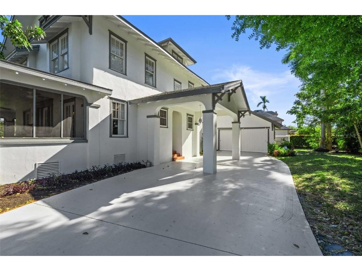 3235 Avocado Drive Fort Myers FL 33901 C7515969 image6