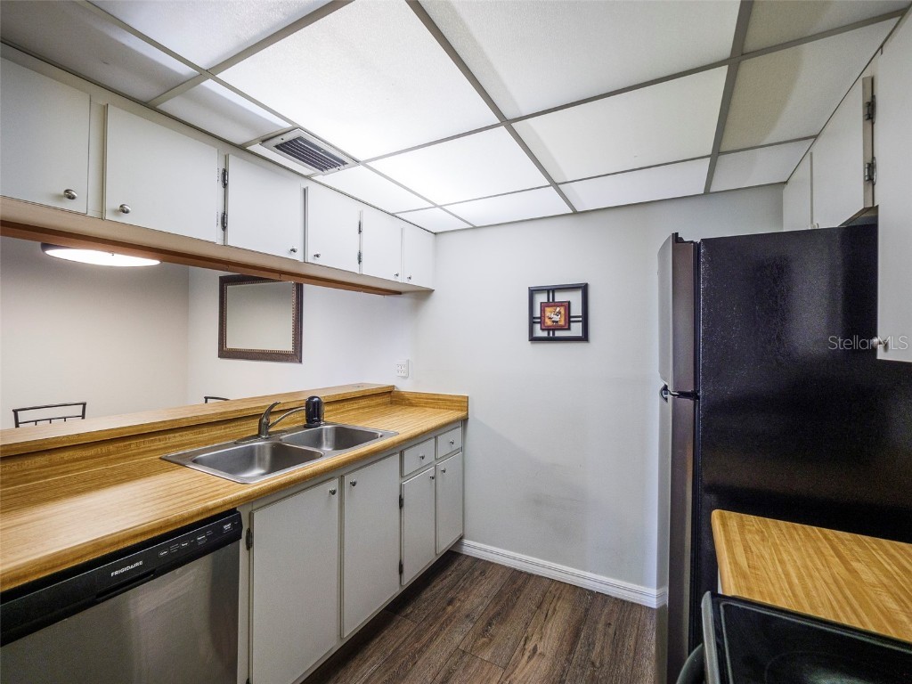 3235 Beneva Road #101 Sarasota FL 34232 D6145438 image13