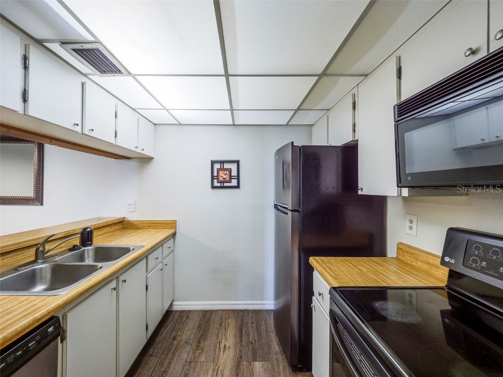 3235 Beneva Road #101 Sarasota FL 34232 D6145438 image14