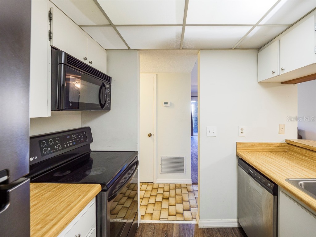 3235 Beneva Road #101 Sarasota FL 34232 D6145438 image18