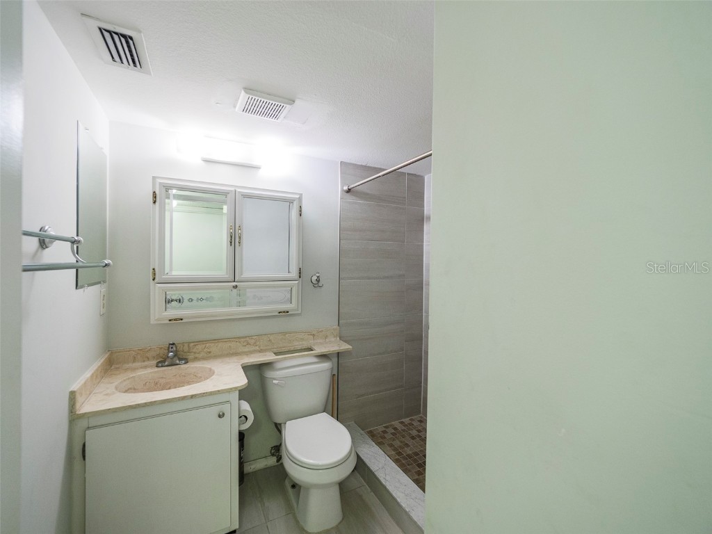 3235 Beneva Road #101 Sarasota FL 34232 D6145438 image22