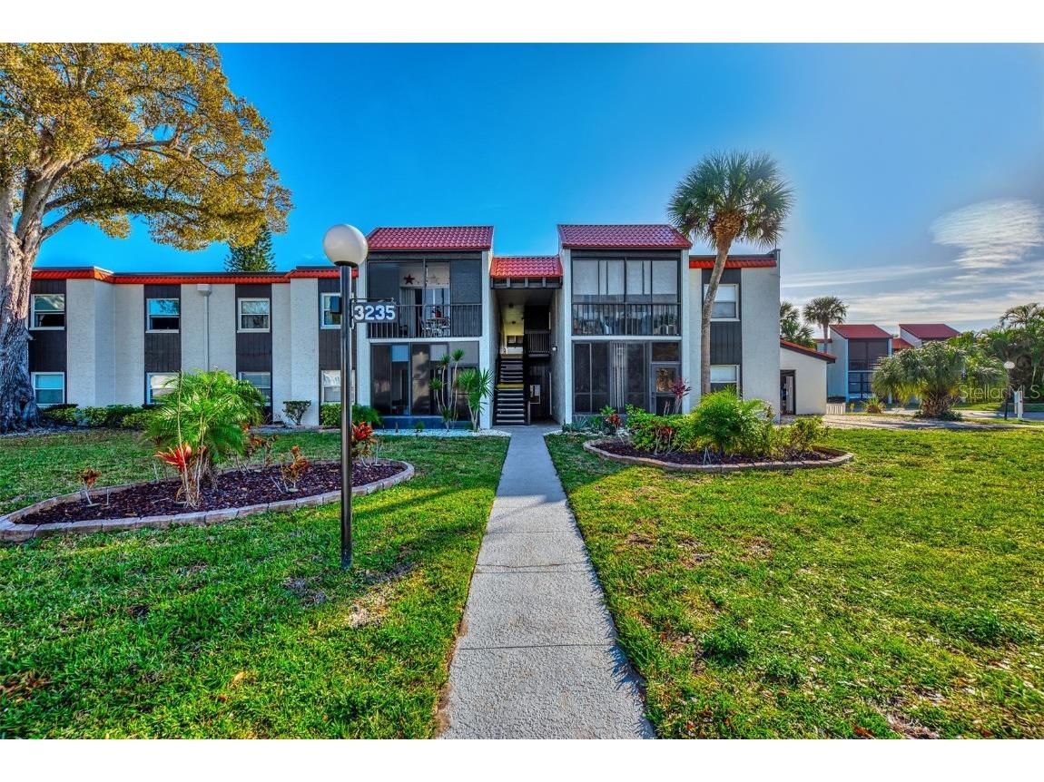 3235 Beneva Road #103 Sarasota FL 34232 A4597188 image1