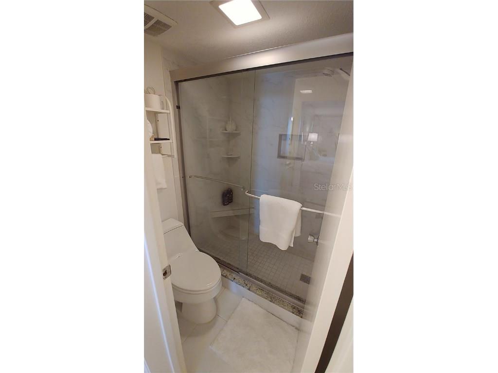 3235 Gulf Of Mexico Drive #A302 Longboat Key FL 34228 - GULF OF MEXICO A4208788 image11