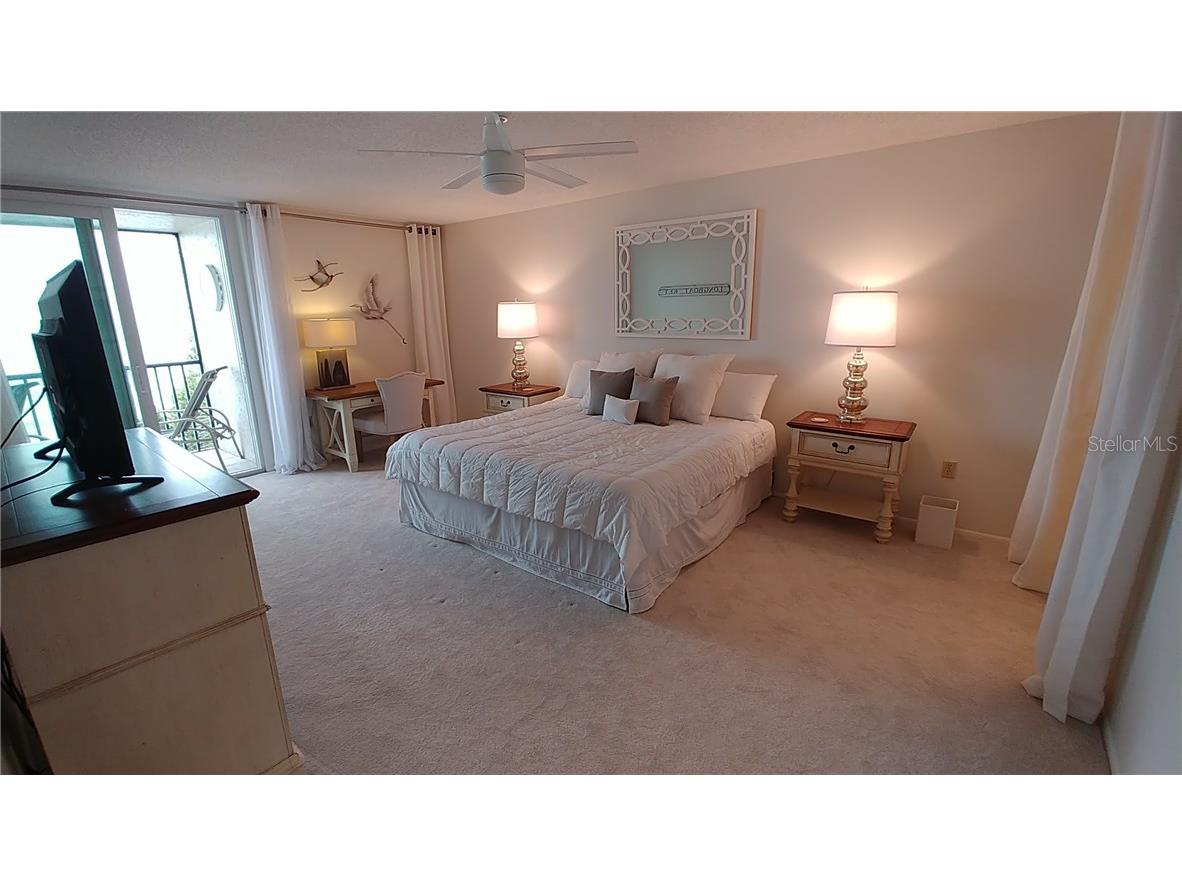 3235 Gulf Of Mexico Drive #A302 Longboat Key FL 34228 - GULF OF MEXICO A4208788 image8