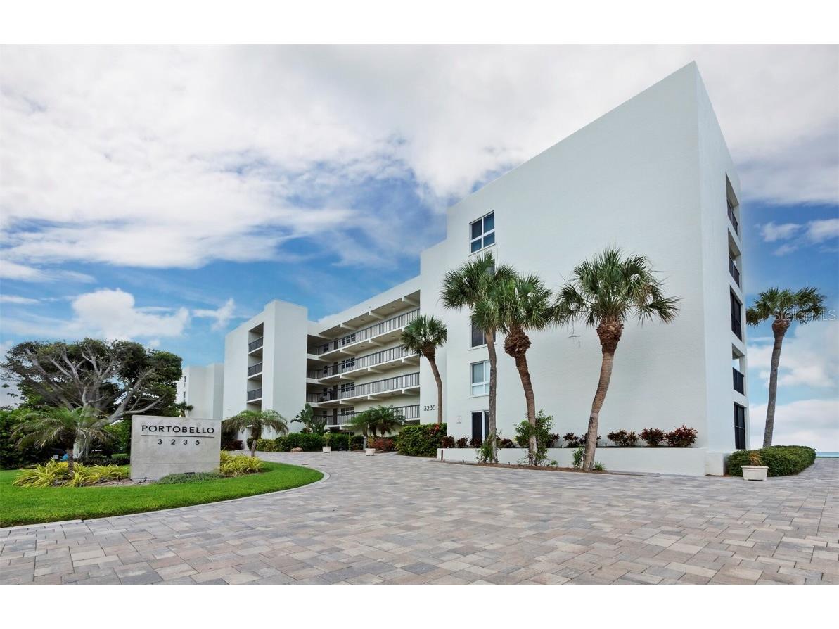 3235 Gulf Of Mexico Drive #A304 Longboat Key FL 34228 - GULF OF MEXICO A4572711 image1