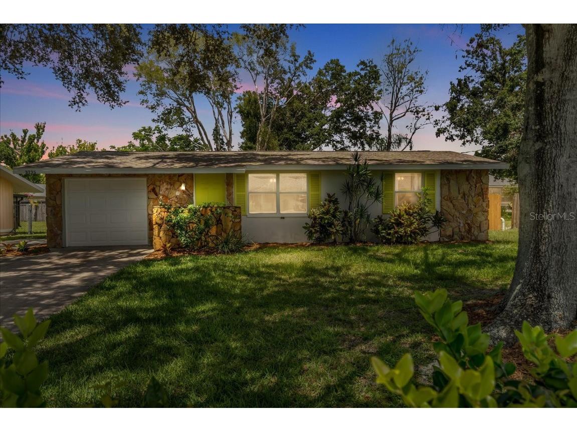 3235 Linden Drive Sarasota FL 34232 T3458292 image1