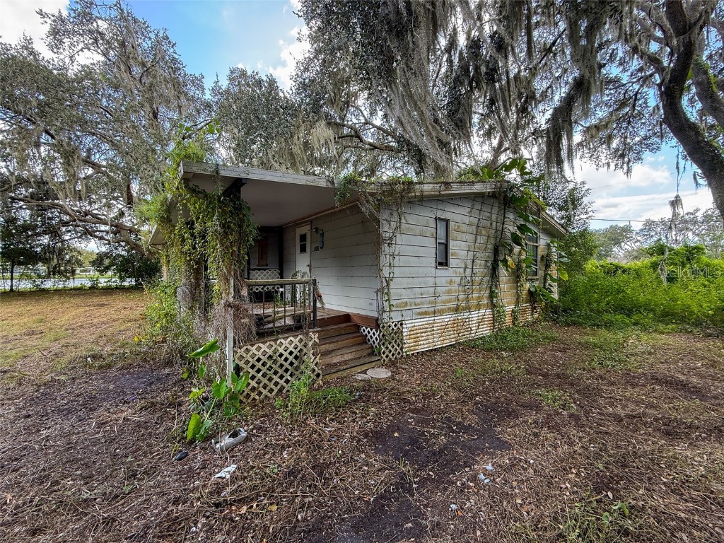 3235 Oakwood Drive Wesley Chapel FL 33543 TB8436038 image5