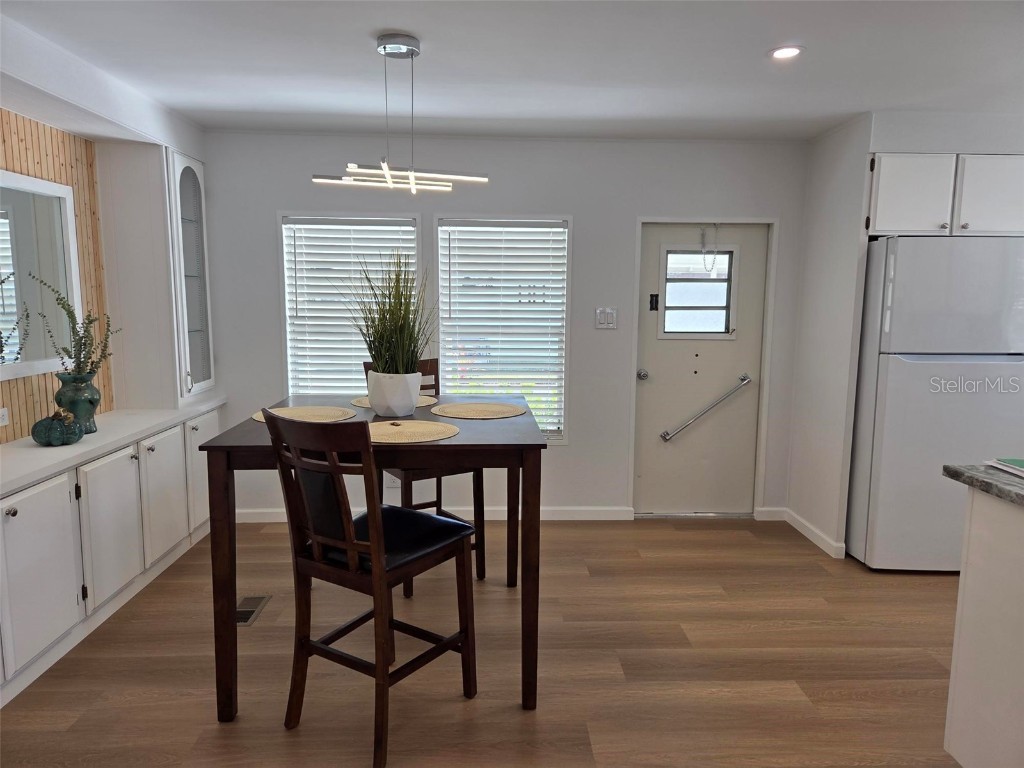 3235 Sweet Bay Terrace Sarasota FL 34237 A4669964 image15