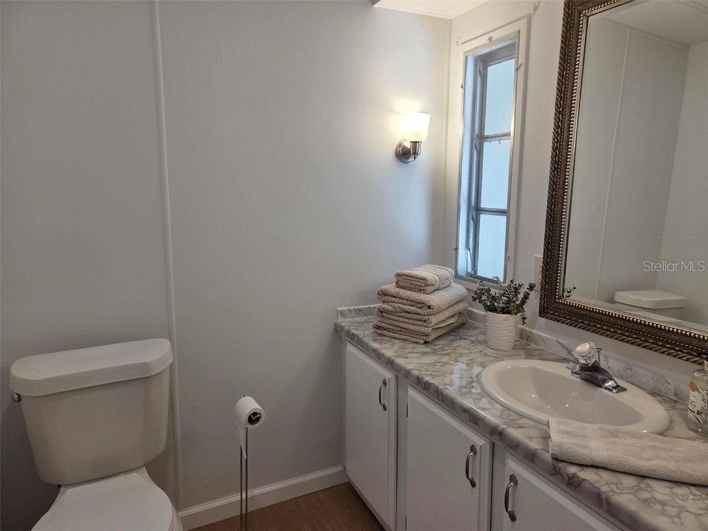 3235 Sweet Bay Terrace Sarasota FL 34237 A4669964 image24