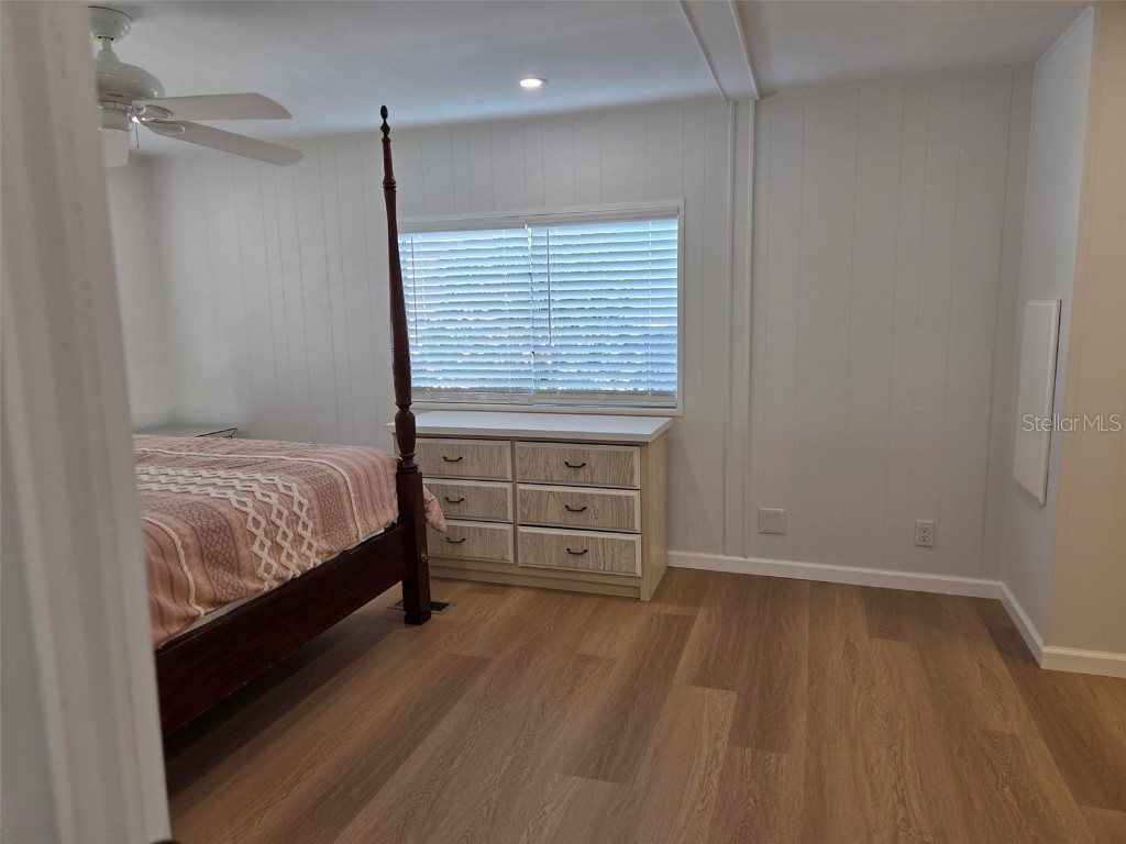 3235 Sweet Bay Terrace Sarasota FL 34237 A4669964 image27