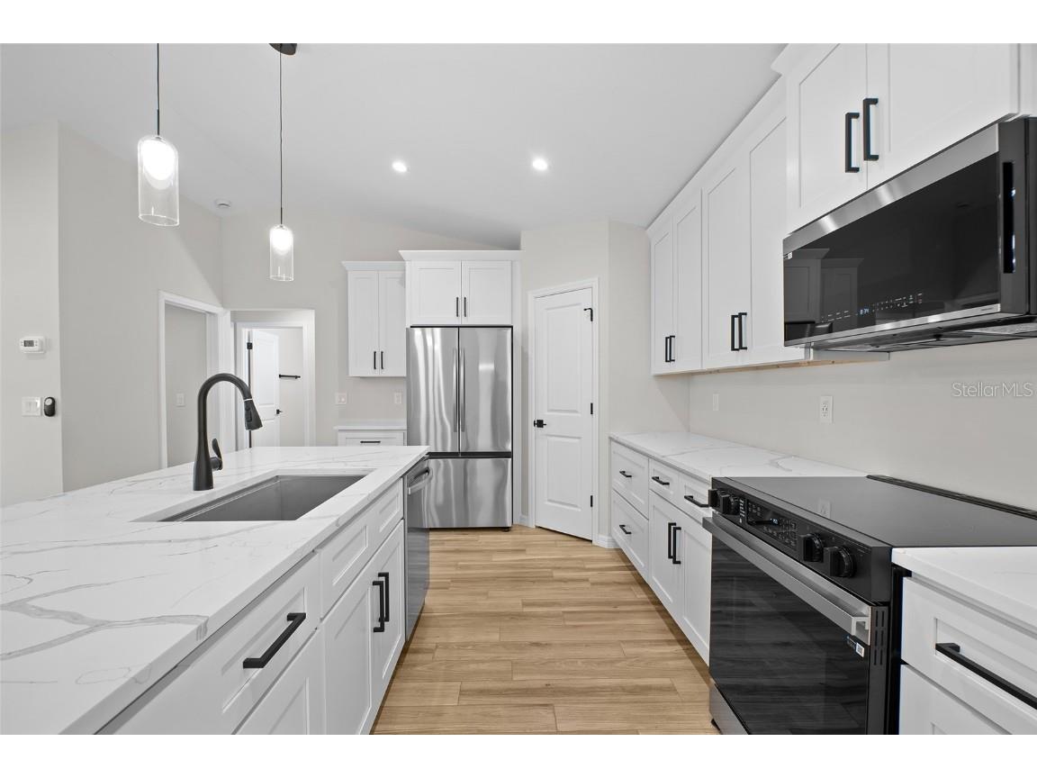 3236 California Terrace North Port FL 34291 A4669865 image6