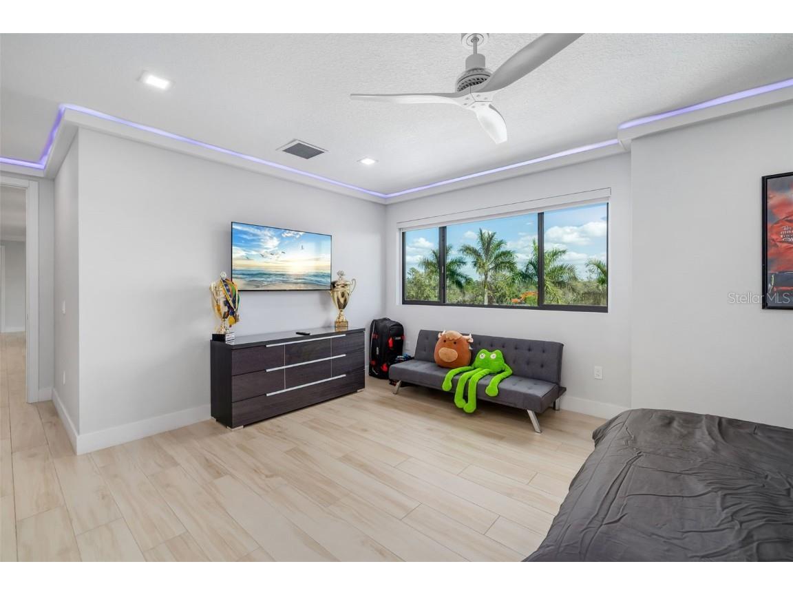 3236 Founders Club Drive Sarasota FL 34240 A4670256 image54