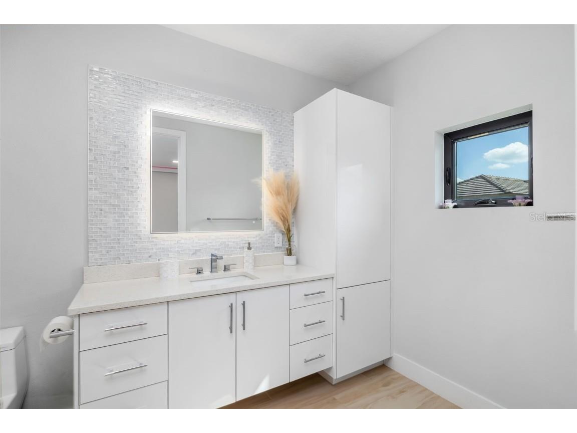 3236 Founders Club Drive Sarasota FL 34240 A4670256 image55