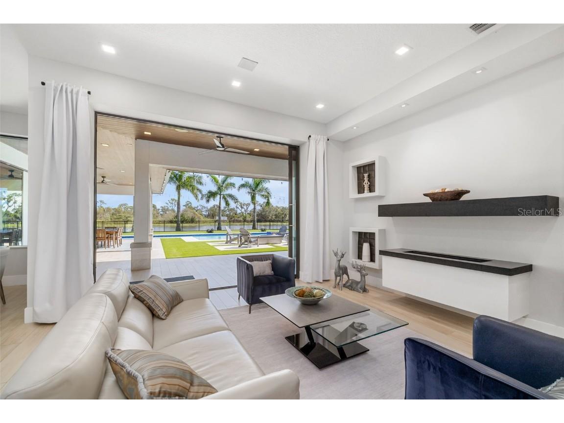 3236 Founders Club Drive Sarasota FL 34240 A4670256 image6