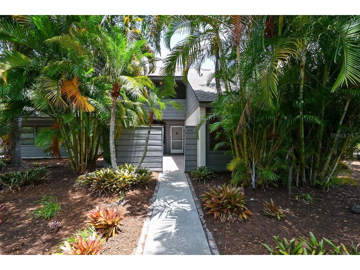3237 Golden Eagle Lane Sarasota FL 34231 A4610330 image1
