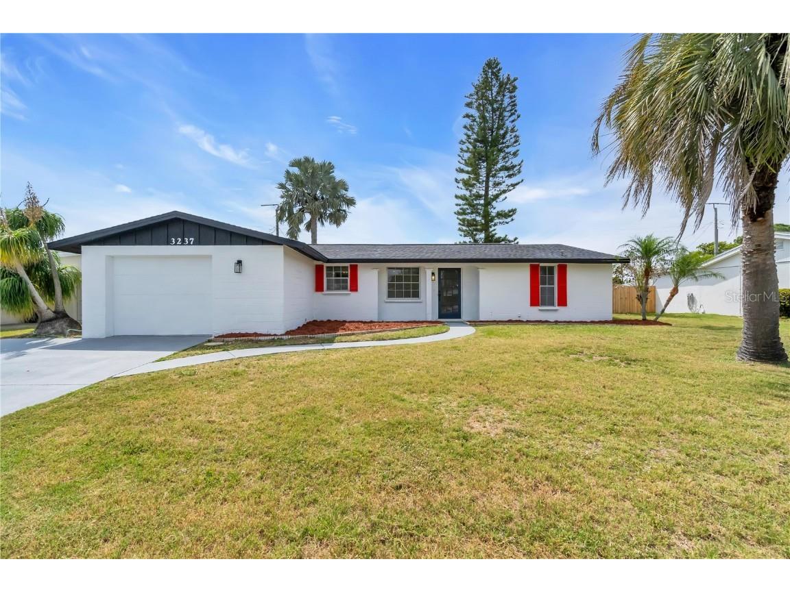 3237 Kenmore Drive Sarasota FL 34231 O6259583 image1
