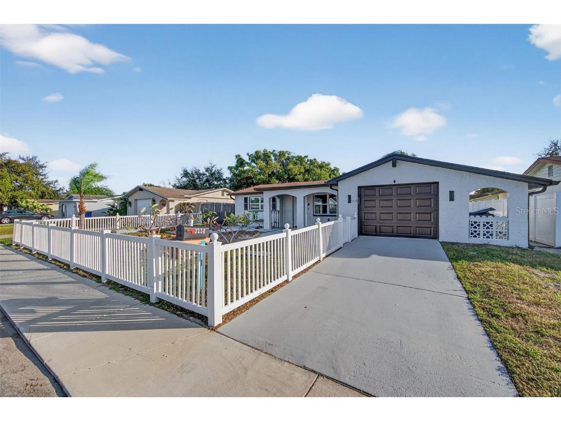 3238 Coldwell Drive Holiday FL 34691 W7880625 image1