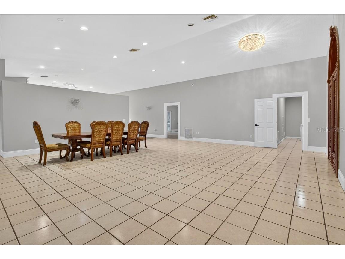 3238 Cullendale Drive Tampa FL 33618 TB8435911 image10