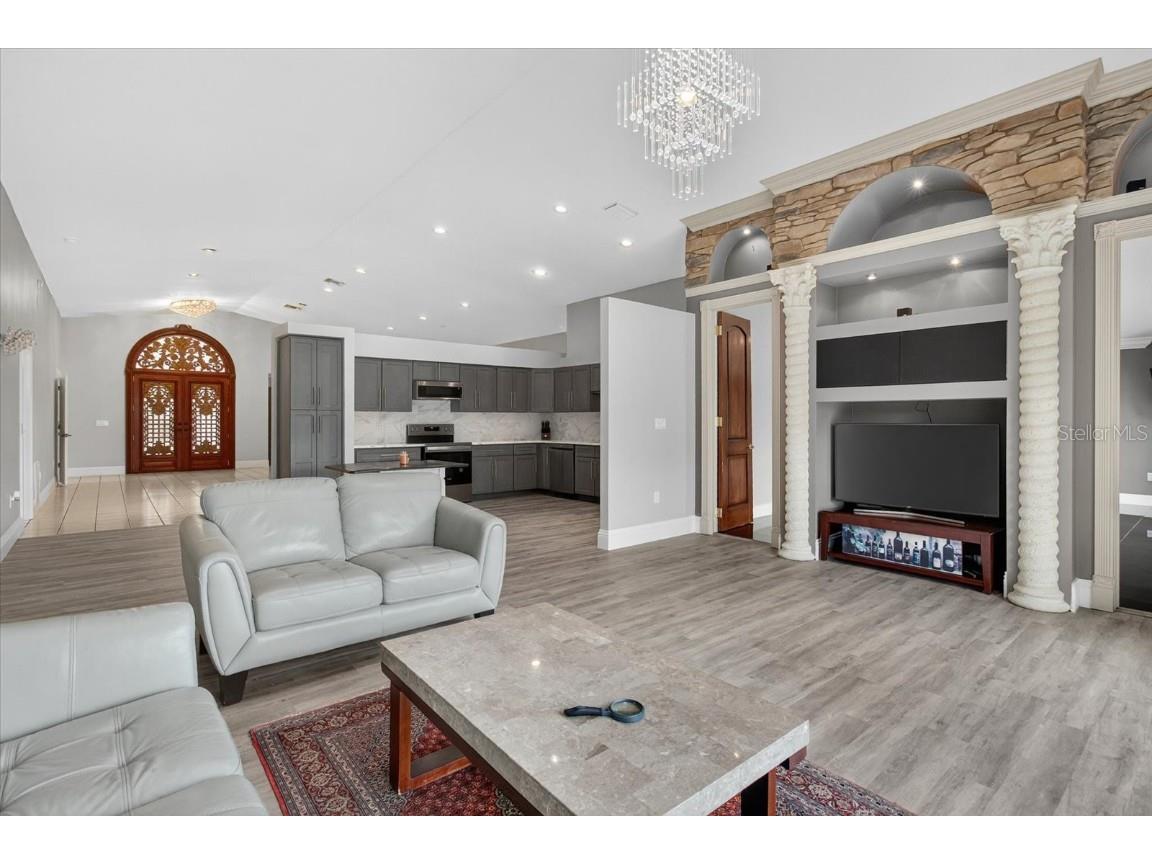 3238 Cullendale Drive Tampa FL 33618 TB8435911 image27