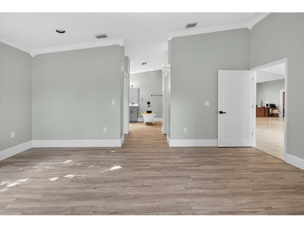 3238 Cullendale Drive Tampa FL 33618 TB8435911 image36