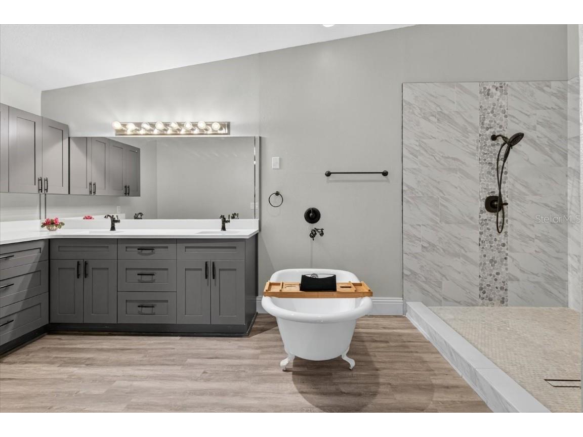 3238 Cullendale Drive Tampa FL 33618 TB8435911 image38