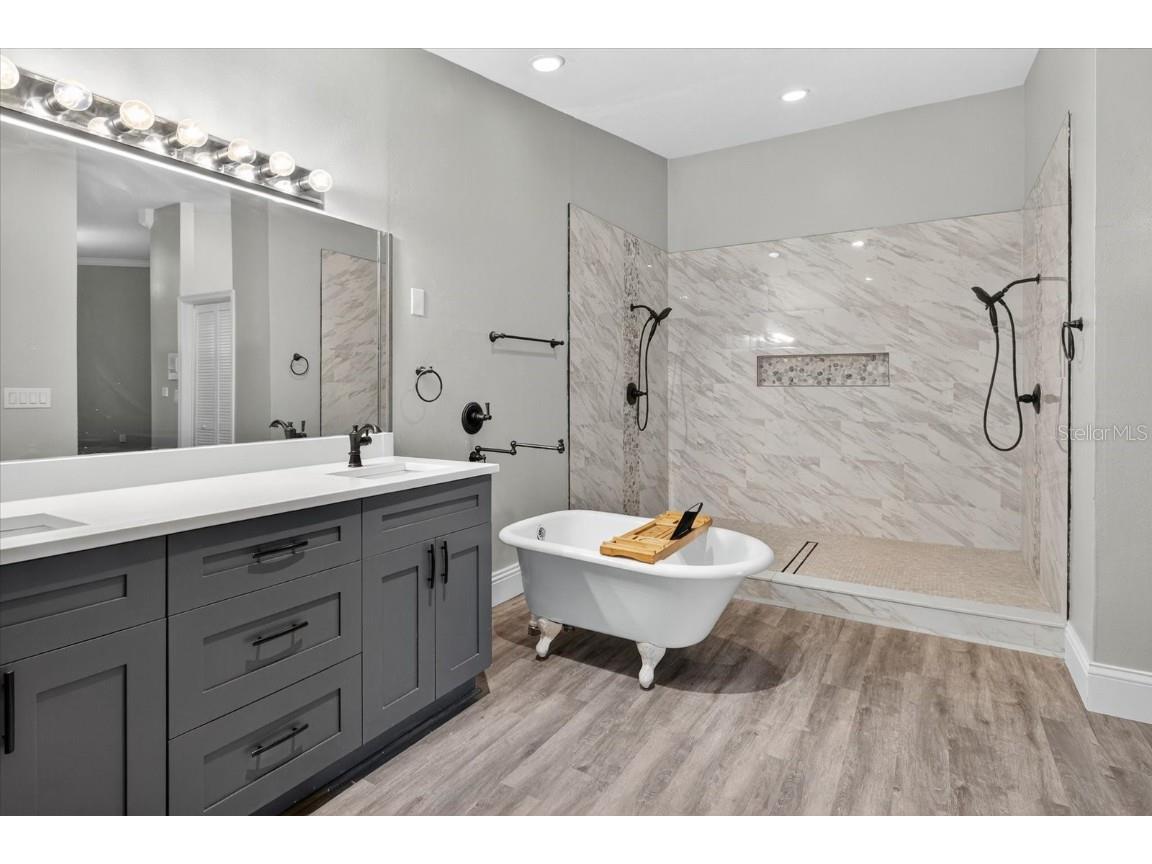 3238 Cullendale Drive Tampa FL 33618 TB8435911 image39